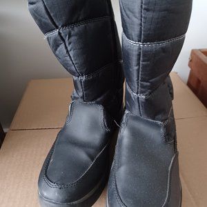 Cougar waterproof midcalf boots 8M